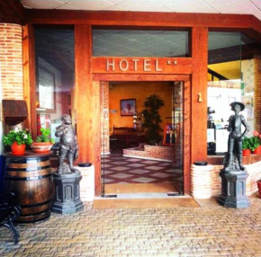 Гостиница Hotel Venta El Molino  Алькасар-Де-Сан-Хуан